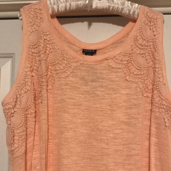 Tank top - Picture 2 of 3